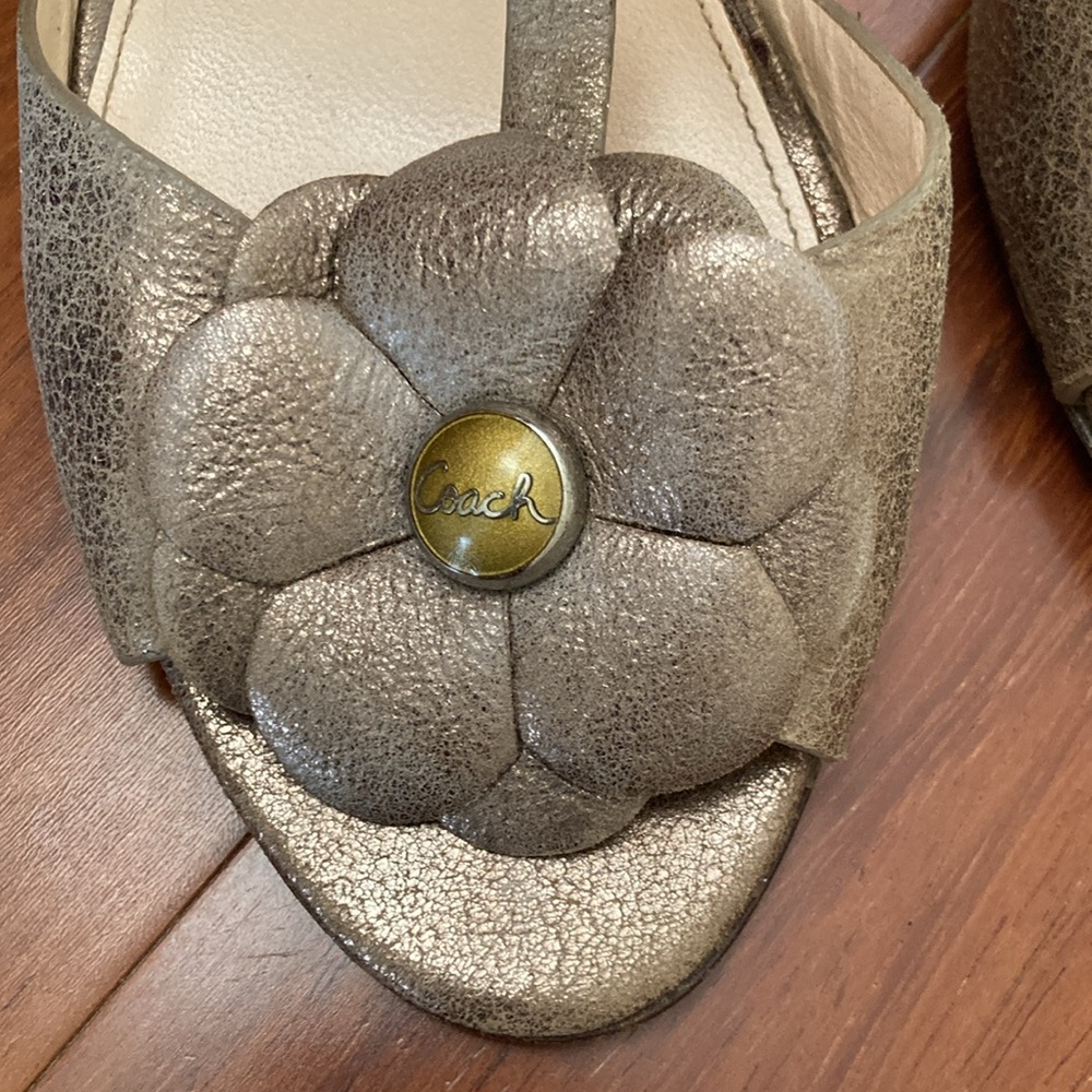 Coach Poppy 3.5 inch heels Sandal Gold - Picture 2 of 12